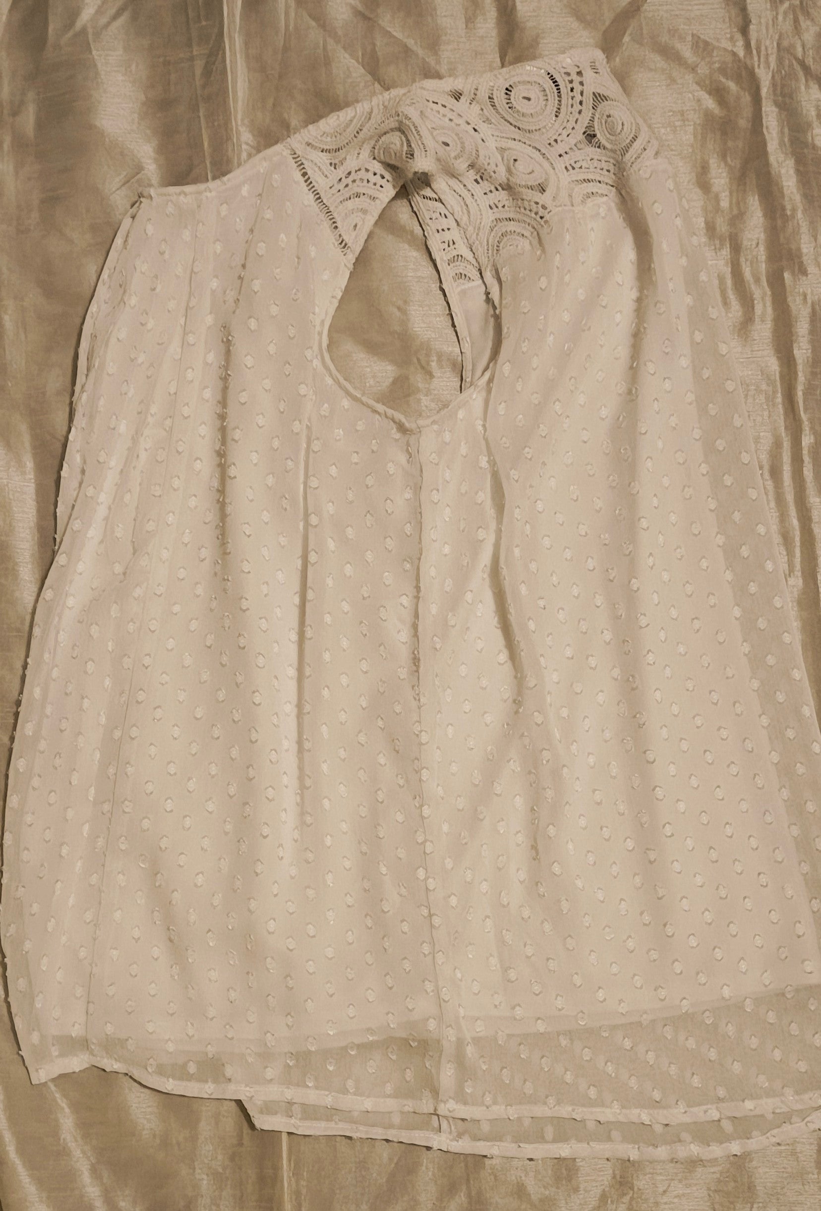 christopher & banks women's white sleeveless tank top size M cottage peated front