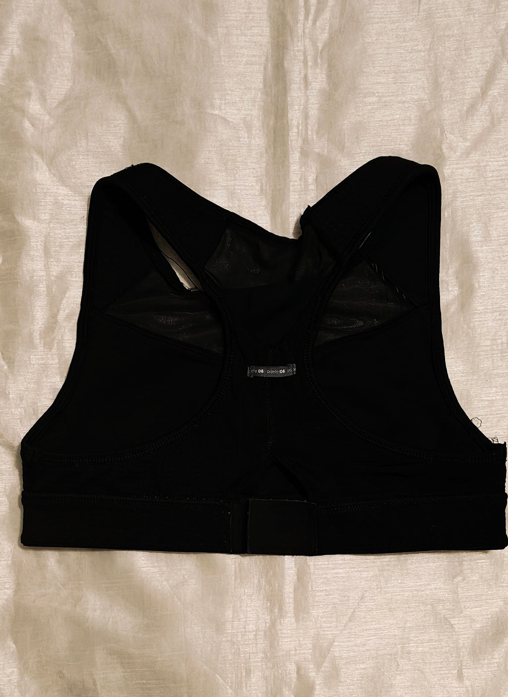 Oiselle women's black sports bra size 6