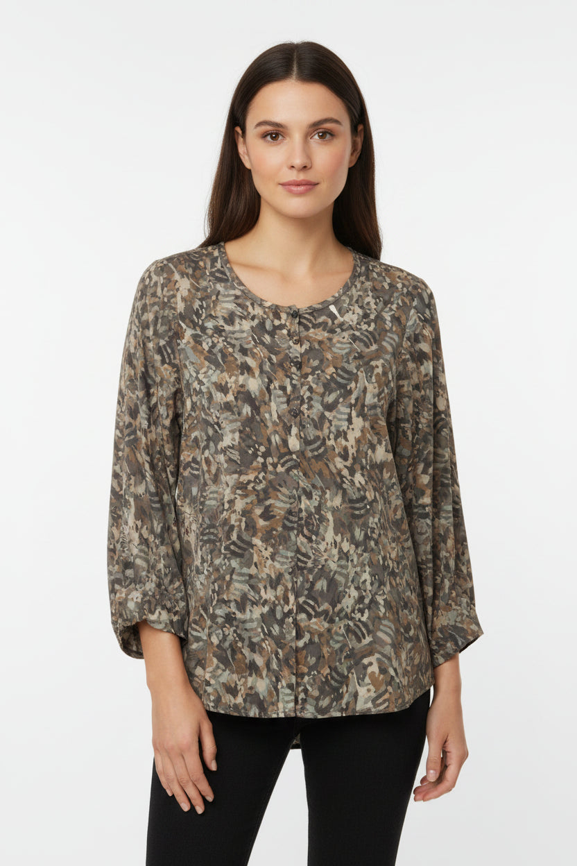 Cubism women's 3/4 sleeve top size L light multicolor leaves geometric maiden style
