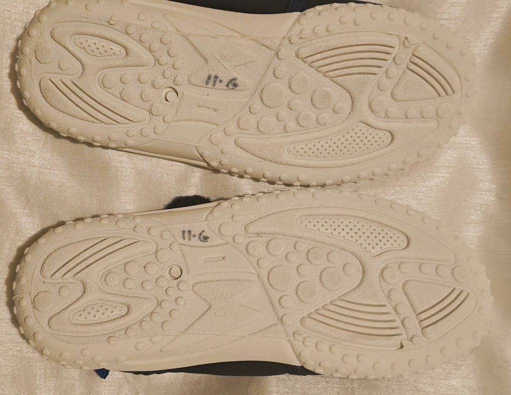 Athletech brand toddler water shoes size 9-10 months blue